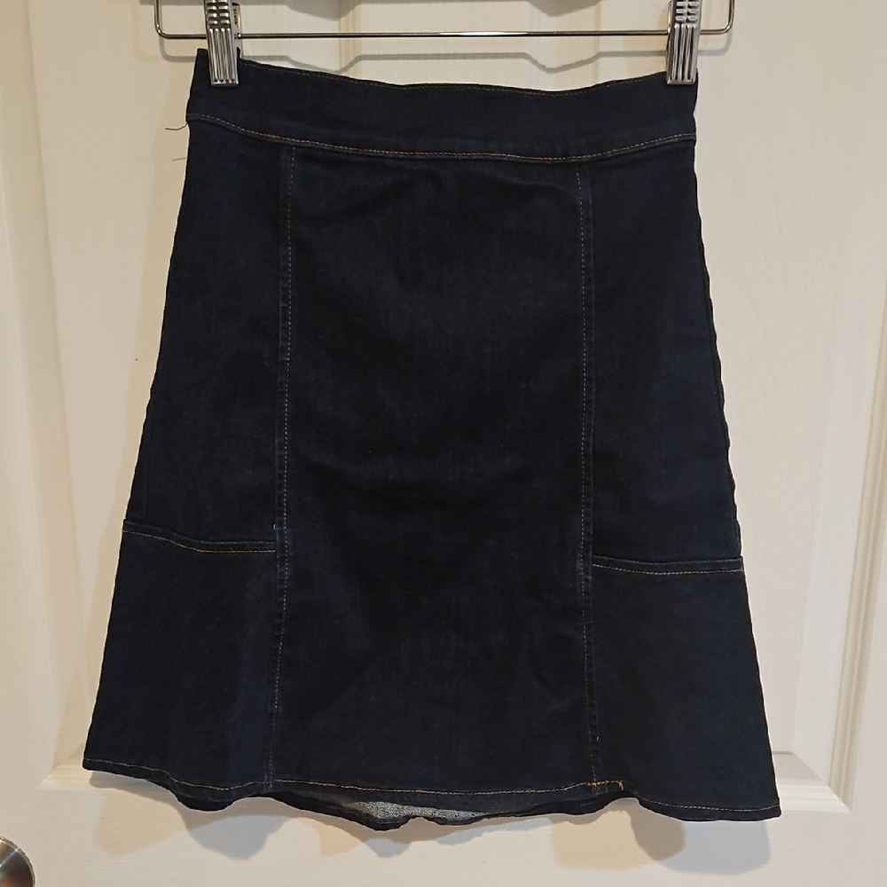 Ann Taylor petite 0P Classic Dark Blue Denim Fitted Flare Skirt